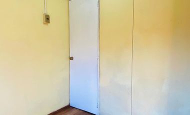 CASA DE DOS PISOS EN PLENA POBLACION