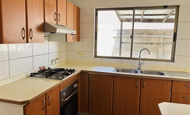 Casa en Arriendo en ALTO MACUL
