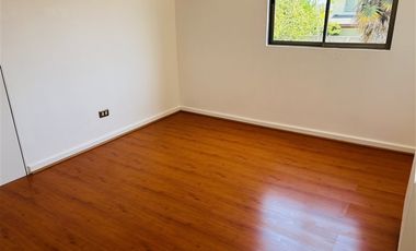 Casa en Arriendo en ALTO MACUL