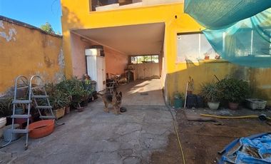 Casa en Venta en Metro Blanqueado Quinta Normal Calle Tadeo Vargas