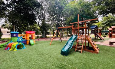 Casa en Venta | Arbolada a Estrenar | 3 recámaras | Alberca