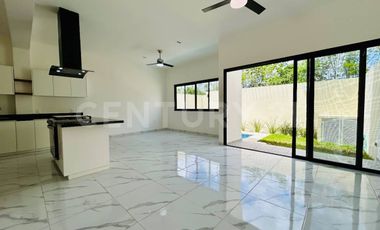 Casa en Venta | Arbolada a Estrenar | 3 recámaras | Alberca