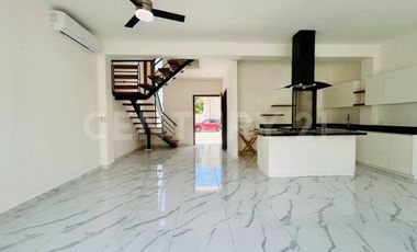 Casa en Venta | Arbolada a Estrenar | 3 recámaras | Alberca