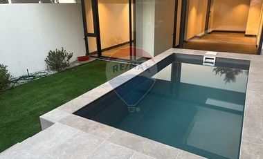 Dúplex con Jardín, Piscina Priv. Quincho Vitacura