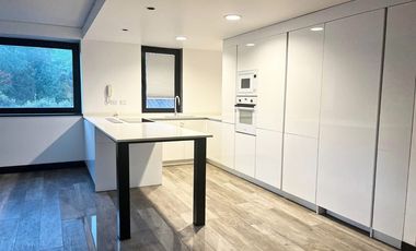 Dúplex con Jardín, Piscina Priv. Quincho Vitacura