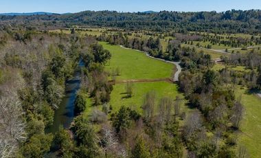 Parcela 5000 mt2  con acceso a Río