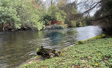 Parcela 5000 mt2  con acceso a Río