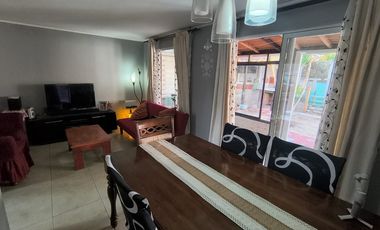 Casa en Venta: Cómoda Vivienda en Colina, Liray