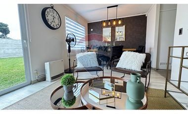 Se vende Casa en Cipreses de Labranza