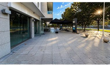 ¡Se Arrienda Local en Av. Las Condes, Santiago!