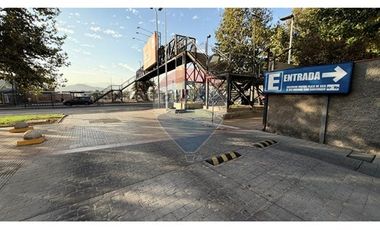 ¡Se Arrienda Local en Av. Las Condes, Santiago!
