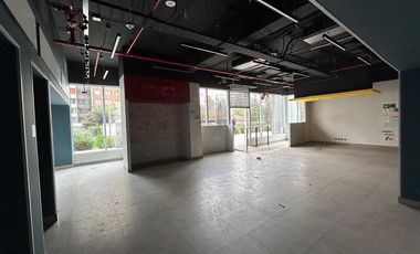 Local Esquina Los Militares, Las Condes