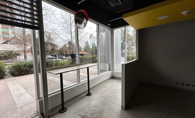 Local Esquina Los Militares, Las Condes