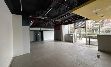 Local Esquina Los Militares, Las Condes