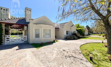 Venta de casa 3 dormitorios, Haras del Sur I