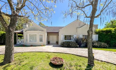 Venta de casa 3 dormitorios, Haras del Sur I