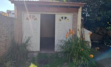 Casa en venta en Isidro Casanova
