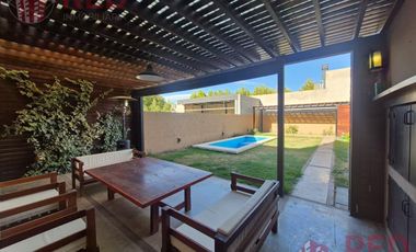 Vende Casa 3 Habitaciones - Plottier