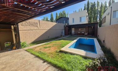 Vende Casa 3 Habitaciones - Plottier