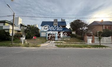 CASA A REFACCIONAR VENTA BARRIO SAN RAFAEL MDA 4 AMB 1 CUADRA DEL MAR GAS NATURAL COCHERA PARRILLA