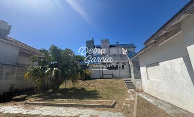 CASA A REFACCIONAR VENTA BARRIO SAN RAFAEL MDA 4 AMB 1 CUADRA DEL MAR GAS NATURAL COCHERA PARRILLA
