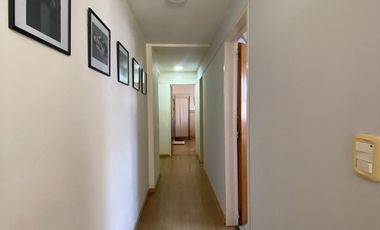 Departamento en Venta de 2 dormitorios. Balcón con vista. Cochera. Centro Zarate