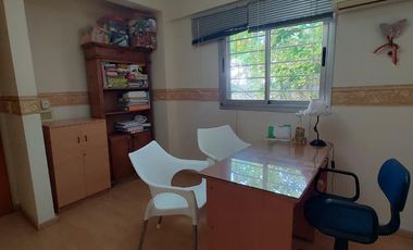 Departamento en Venta de 2 dormitorios. Balcón con vista. Cochera. Centro Zarate