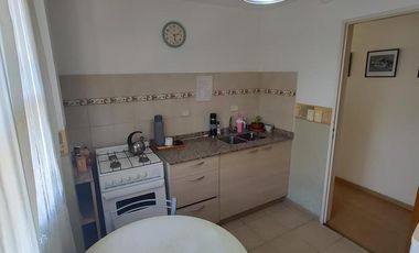 Departamento en Venta de 2 dormitorios. Balcón con vista. Cochera. Centro Zarate