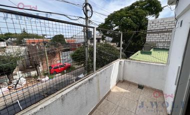Comodo Departamento de 3 Ambientes