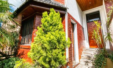 Casa en  venta- City Bell