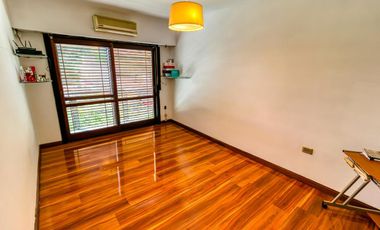 Casa en  venta- City Bell