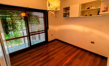 Casa en  venta- City Bell