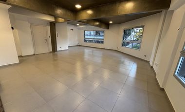 Oficina a estrenar de 70 mts2 con patio  - Wilde Centro