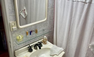 3 ambientes - Venta Directa - A mts de la estación y de Escalada Centro