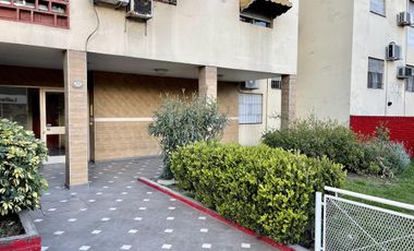 3 ambientes - Venta Directa - A mts de la estación y de Escalada Centro