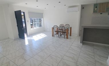 Venta, Casa, 4 ambientes, Patio, Gonzáles Catán.