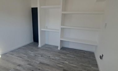 Venta, Casa, 4 ambientes, Patio, Gonzáles Catán.