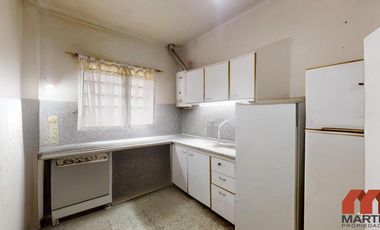 Lote de 430 m² en venta apto para desarrollo de 4 dúplex – Olivos