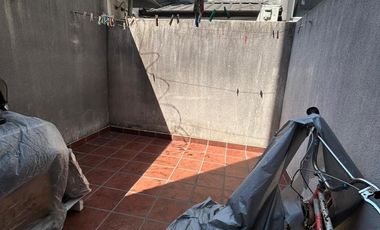 Departamento con patio en Remedios de Escalada