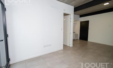 Departamento monoambiente con patio en Planta Baja