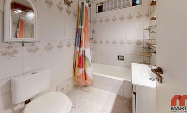 Departamento en Venta de 3 Ambientes en Olivos con Patio y Cochera