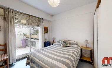 Departamento en Venta de 3 Ambientes en Olivos con Patio y Cochera