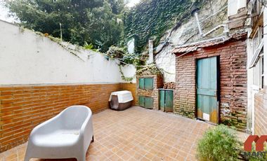 Departamento en Venta de 3 Ambientes en Olivos con Patio y Cochera
