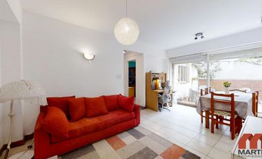 Departamento en Venta de 3 Ambientes en Olivos con Patio y Cochera