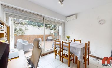 Departamento en Venta de 3 Ambientes en Olivos con Patio y Cochera