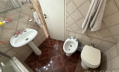 Venta PH/Casa 3 ambientes con cochera en Wilde
