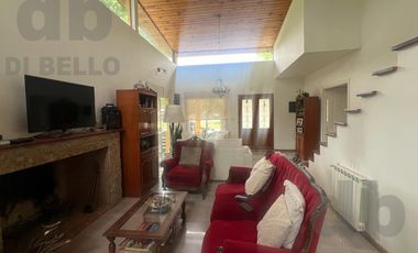 Casa en venta en Barrio Estancia Smithfield, sobre lote central