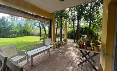Casa en venta en Barrio Estancia Smithfield, sobre lote central