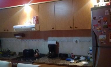 ** NUEVO VALOR *** TRIPLEX 4 AMB. CON COCHERA  NUEVO VALOR!!