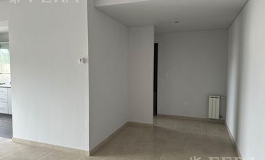 Venta de departamento 2 ambientes con balcón en Wilde